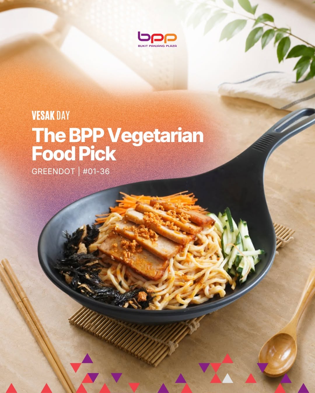 Greendot vegetarian noodle bowl with tofu, shredded carrots, cucumber and seaweed at Bukit Panjang Plaza #01-36 for Vesak Day