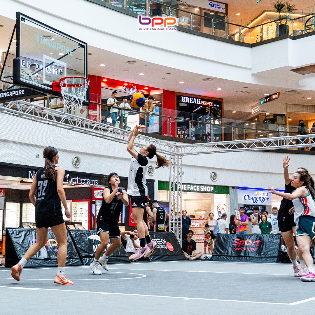 Players in intense competition during an SGP 3X3 match